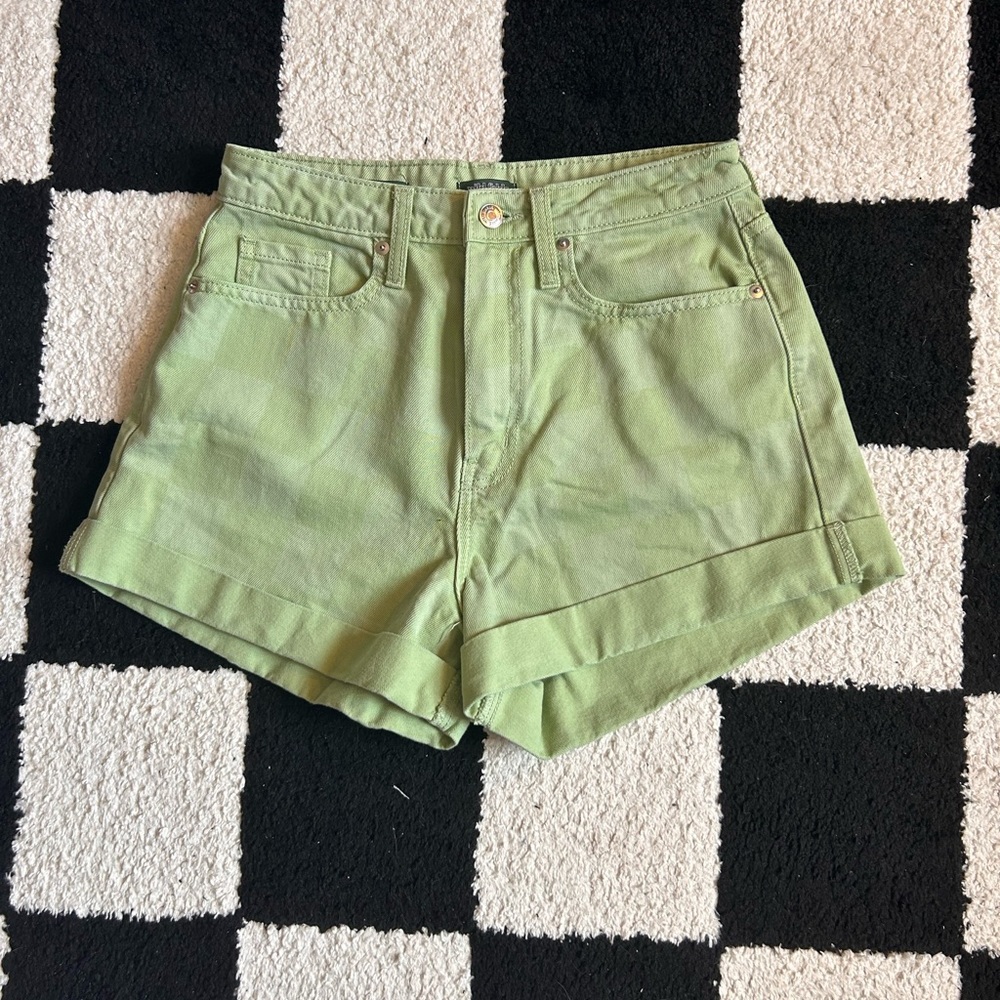 size 4 green checkered Wild Fable high rise mom shorts